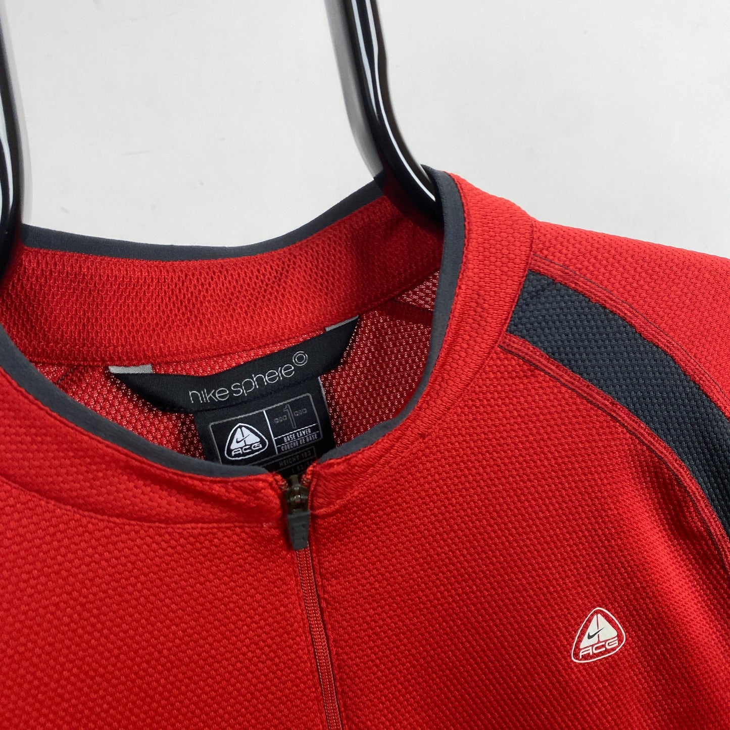 00s Nike ACG Base Layer T-Shirt Red Large