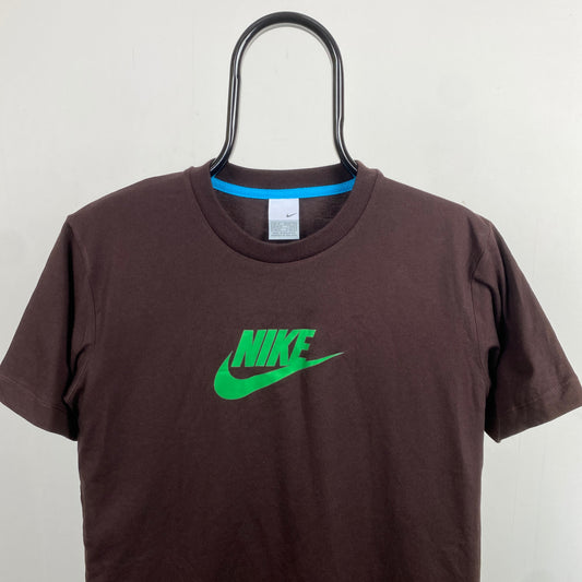 00s Nike T-Shirt Brown Medium