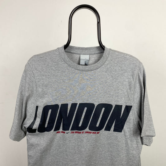00s Niketown London T-Shirt Grey Small